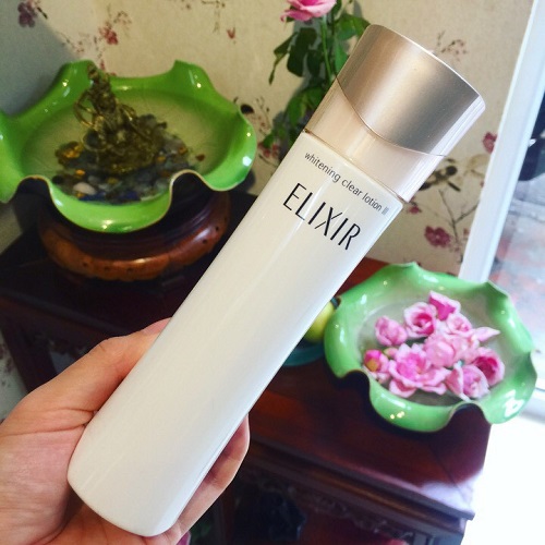 Nước hoa hồng Shiseido Elixir White của Nhật